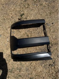 2018 Silverado headlight cover