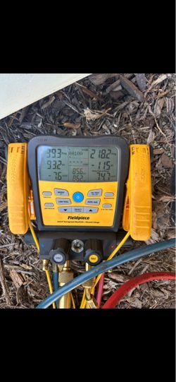 Fieldpiece Sman482v digital gauges with yellow jacket hoses