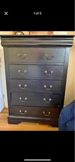 Dresser