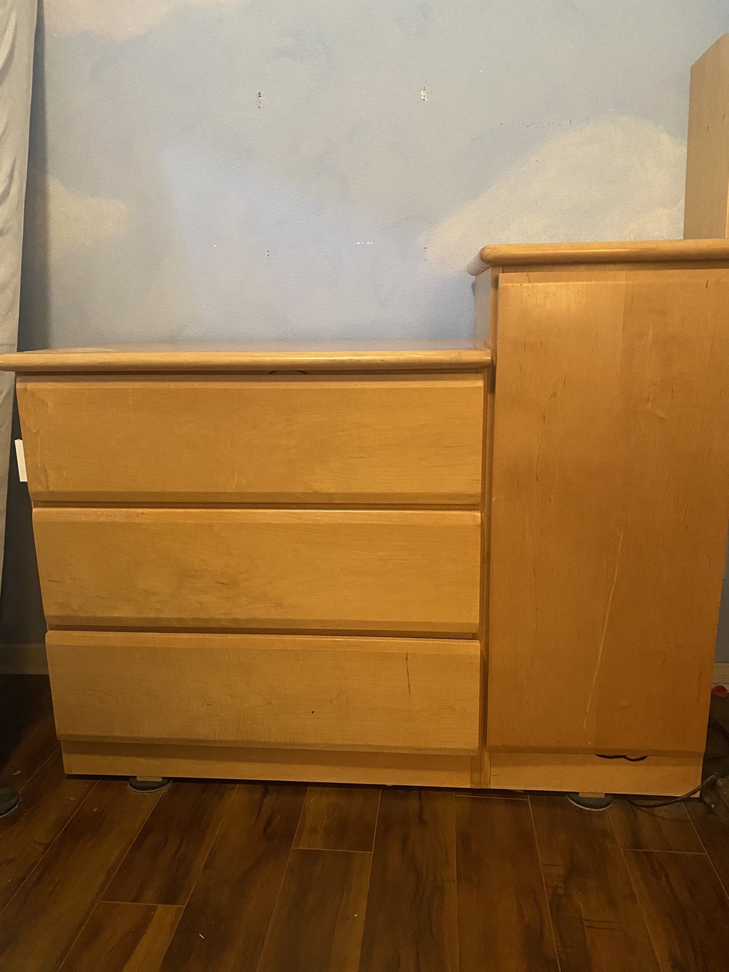 Baby Changing Table/Child Chest of drawers/cabinet