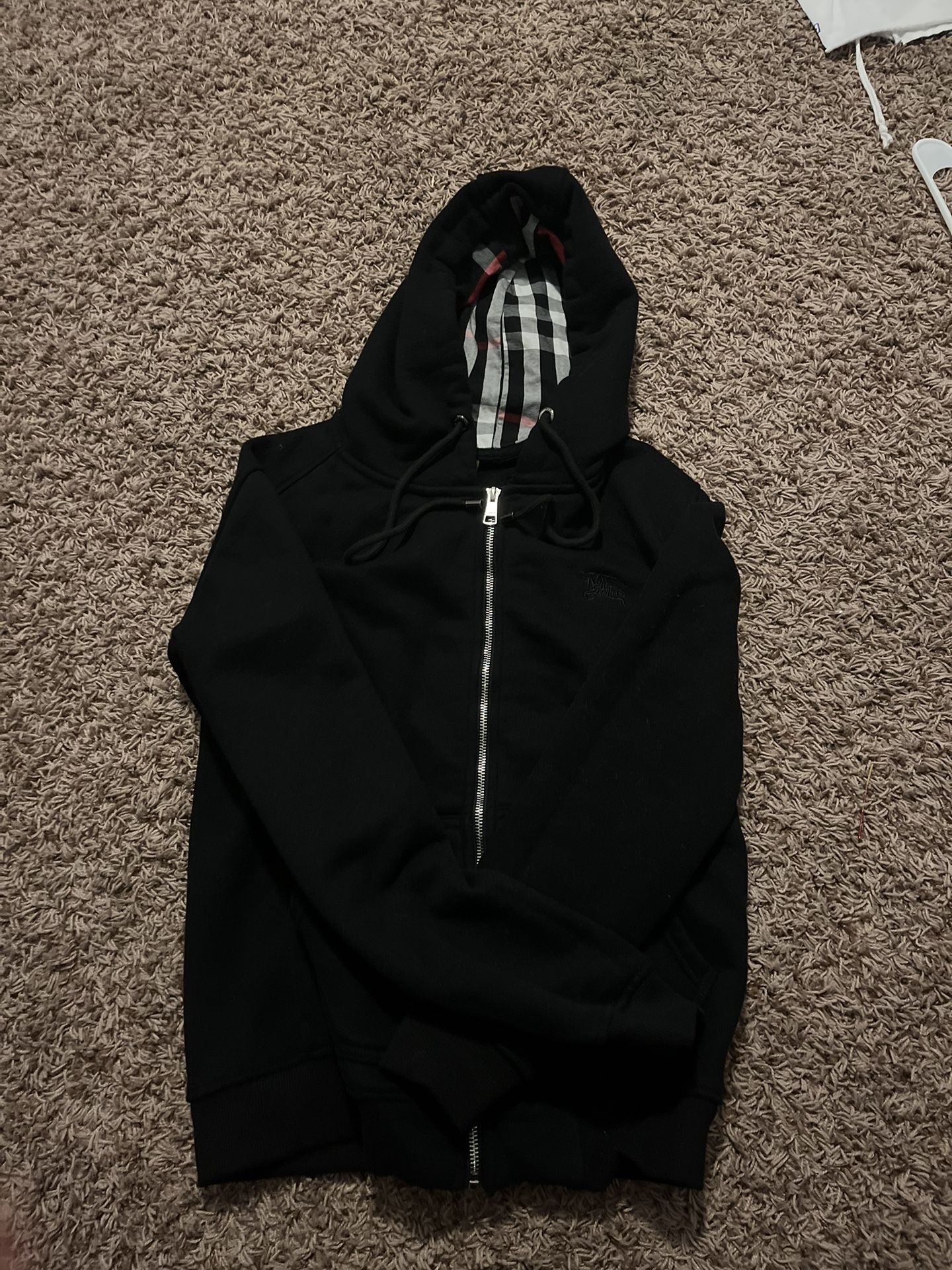 burberry zip up black