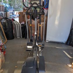 Sports art Elliptical 