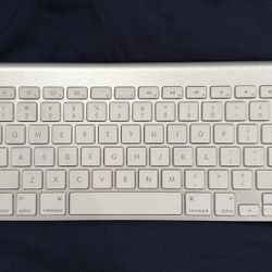 Apple Magic Keyboard (wireless) $35