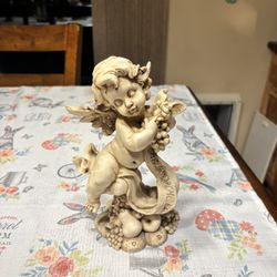 Vintage Resin Cherub 