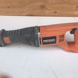 Ridgit Receptacles Saw