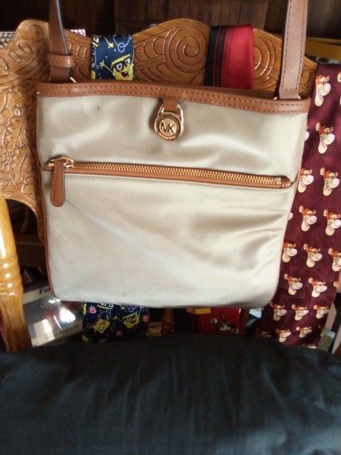 Michael Kors Cross Body Bag