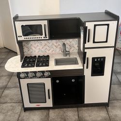 Dough and Melissa Kitchen Set