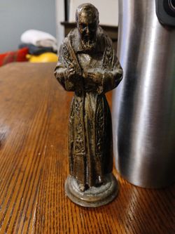 Saint Padre Pio bronze resin statue