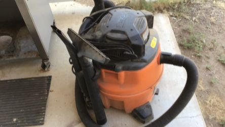 Large shop vac 24” wide x 26” high appx