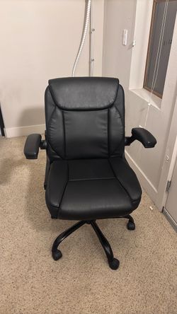 Heavy duty adjustable office chair