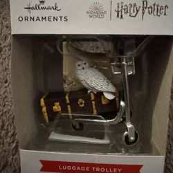 Harry Potter Luggage Trolley Ornament $5
