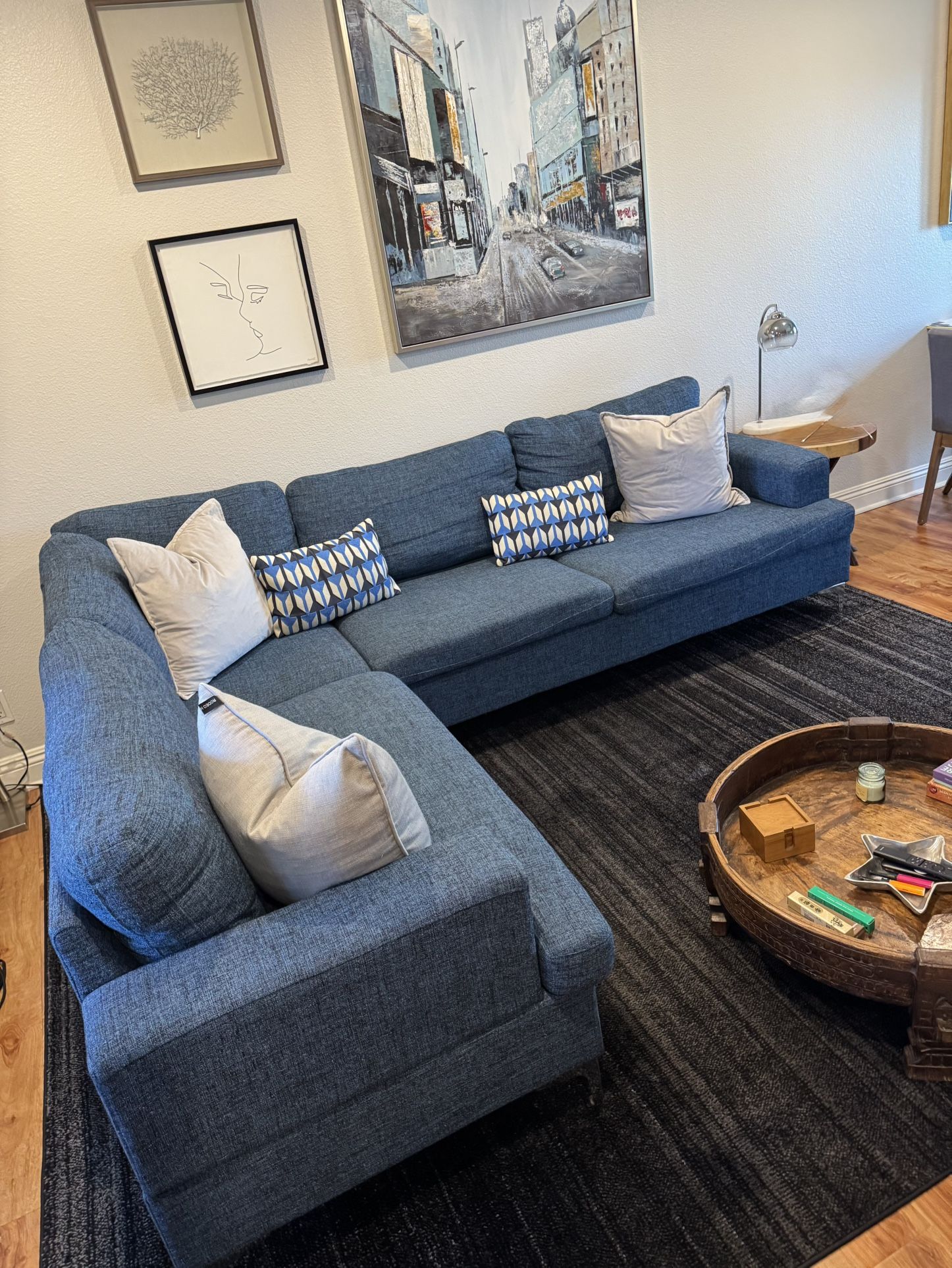 Awesome Sectional Couch! Plus Pillows! From All Modern - Sofa/Couch/Sectional