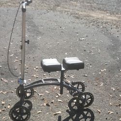 Drive Knee Scooter