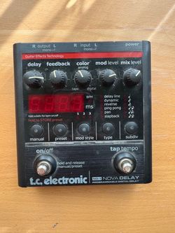 Guitar Pedals - TC Electronic Nova Delay & Strymon BlueSky Reverb