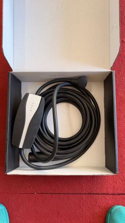 Tesla Original Mobile Charger