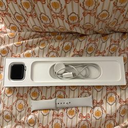 Apple Watch SE (2nd Gen) 40mm