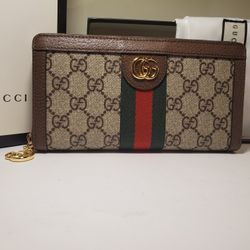 Gucci Brown GG Wallet💋
