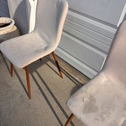 mid century modern style chairs