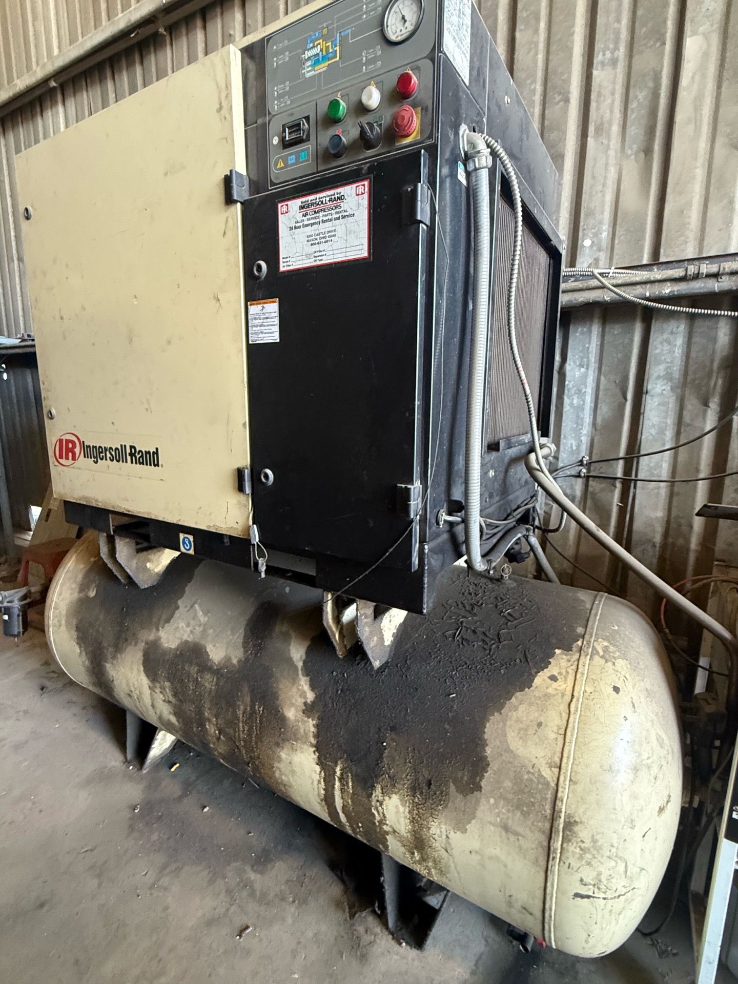 Good running Rotary air compressor for industrial shop for sale.
