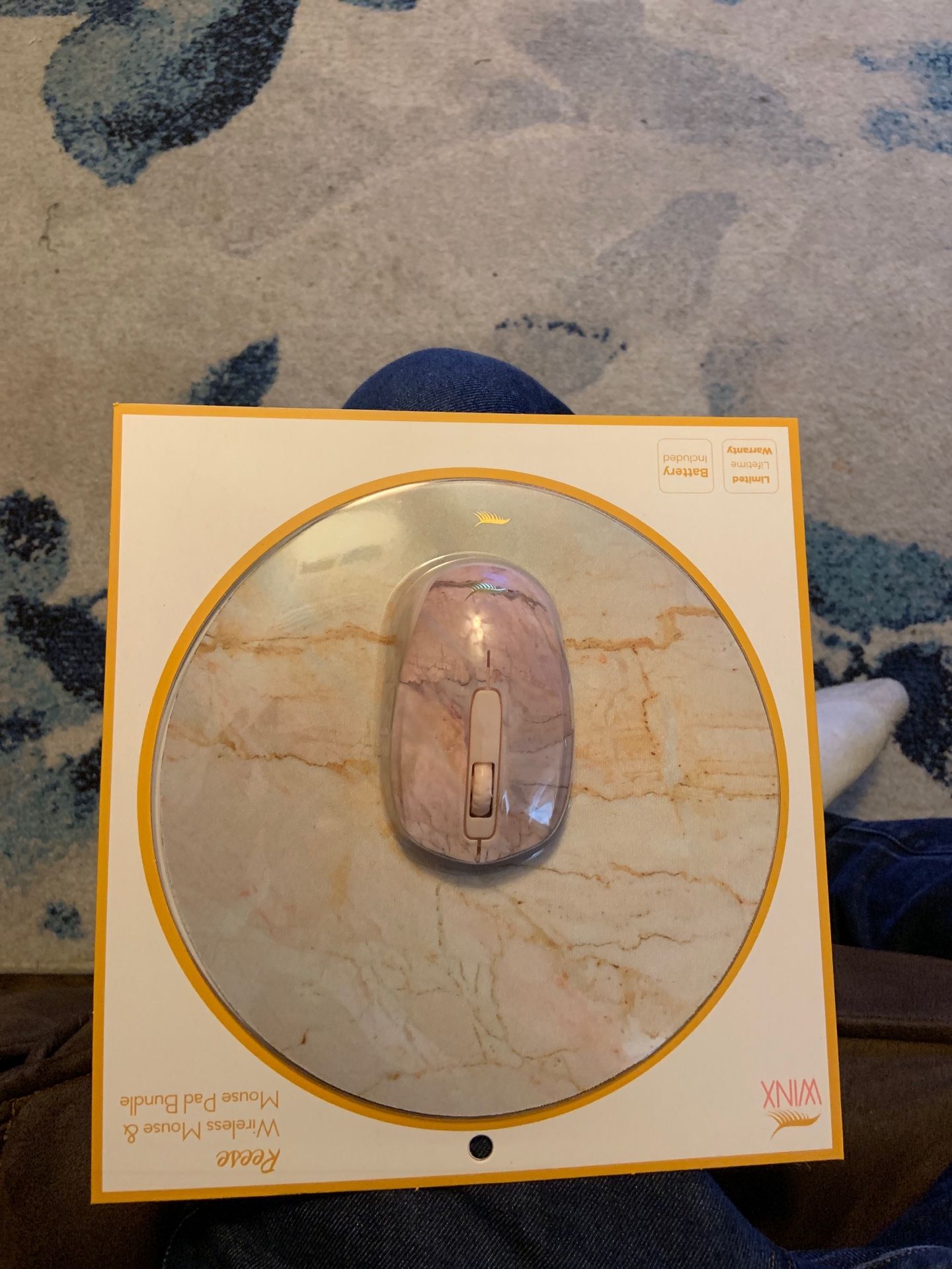 Wireless mouse mouse pad bundle