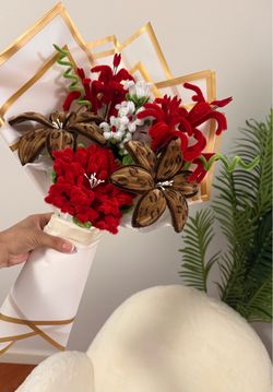 Handcraft chenille stem bouquet💐