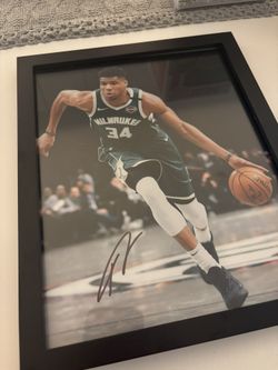 Giannis Antetokounmpo Signed Photo