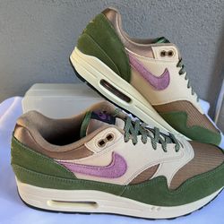 Nike Air Max 1-Treeline (Men’s 9.5)