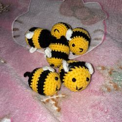 Crotchet Bumble Bee