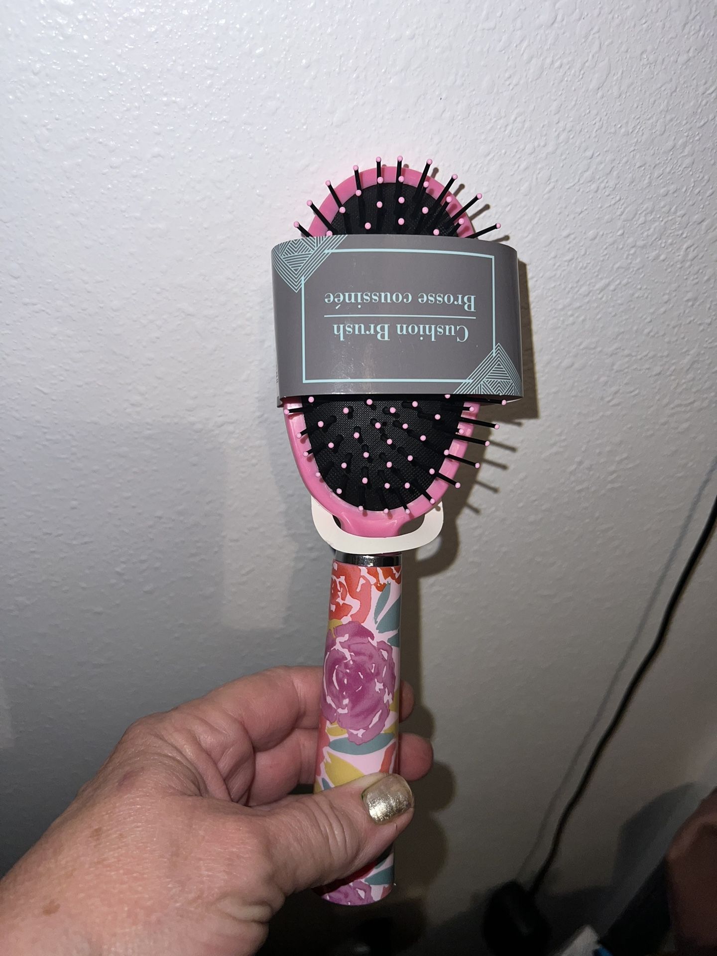 HAIR BRUSH 