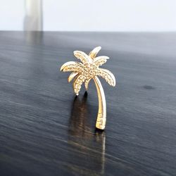 14K Solid Gold Pendant with natural Diamonds 