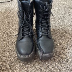Black Boots