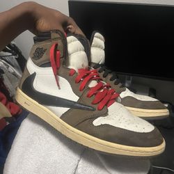 Jordan 1 Travis Scott Mocha 