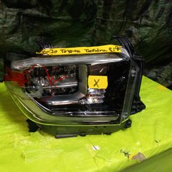 2018-20 Toyota Tundra Right Headlight $190