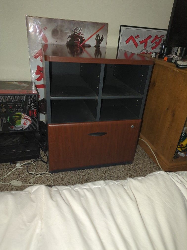 Storage Cabinet With Drawer