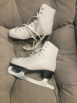 Figure ice skates size 1