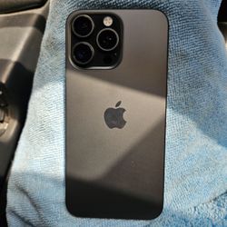 iPhone 15 PRO (Not-Max) • 128 GB • UNLOCKED 🔐  • Mint (Price Firm)