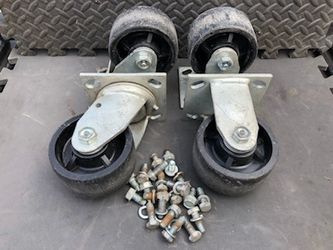 Tool box casters