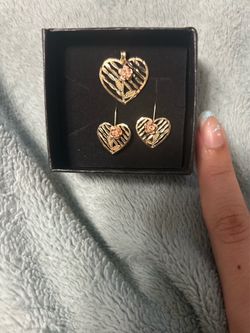 Black Hills 10k two-tone yellow & rose gold earrings & necklace pendant (1.7g)