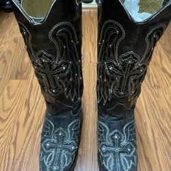 Women’s Boots 