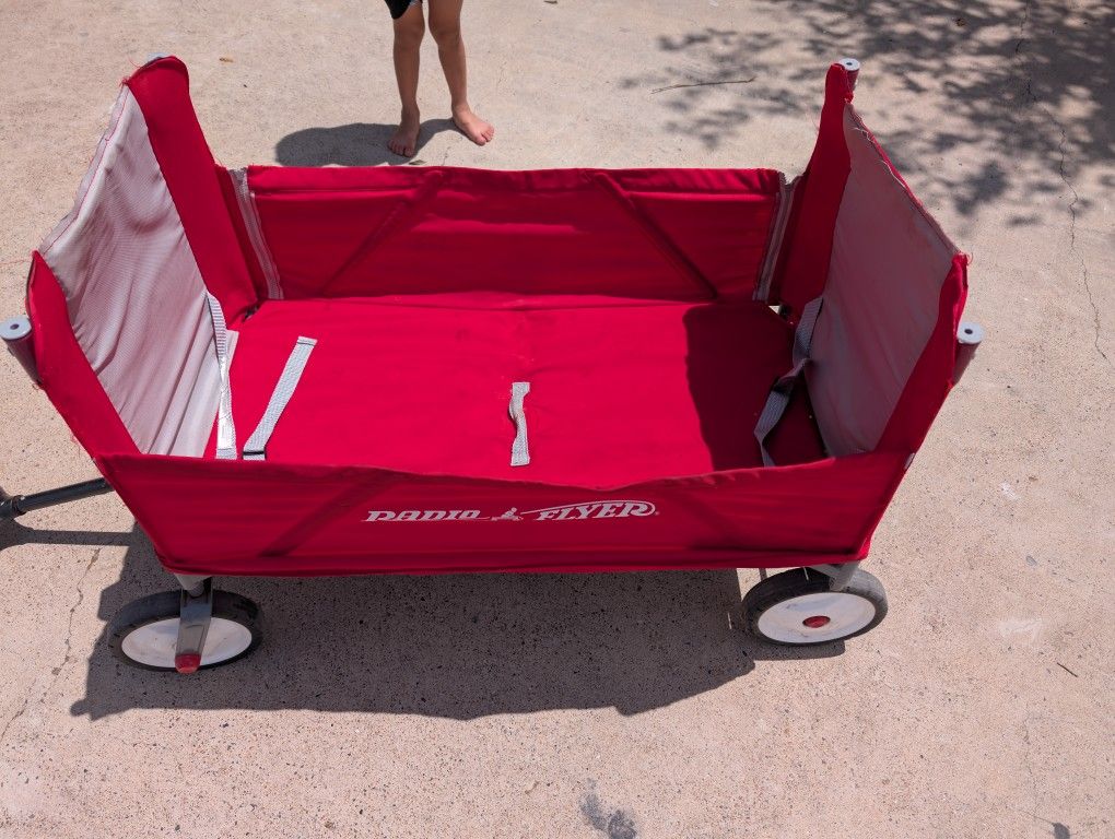 Radio Flyer Wagon 