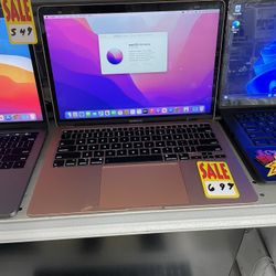 Apple MacBook Air Yrs. 2020 13” i3 8gb Memory 256gb HHD ROSE GOLD 