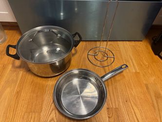 Pot, frying pan and paper towel holder, all for $15!