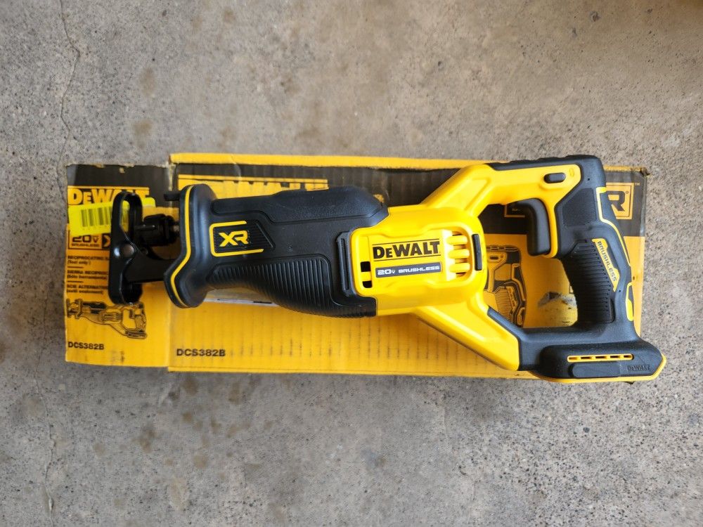 Dewalt 20v Max XR Sawzall Sozo Soso Hackzall for Sale in Dallas