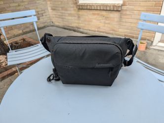 Peak Design Everyday Sling 3L V2