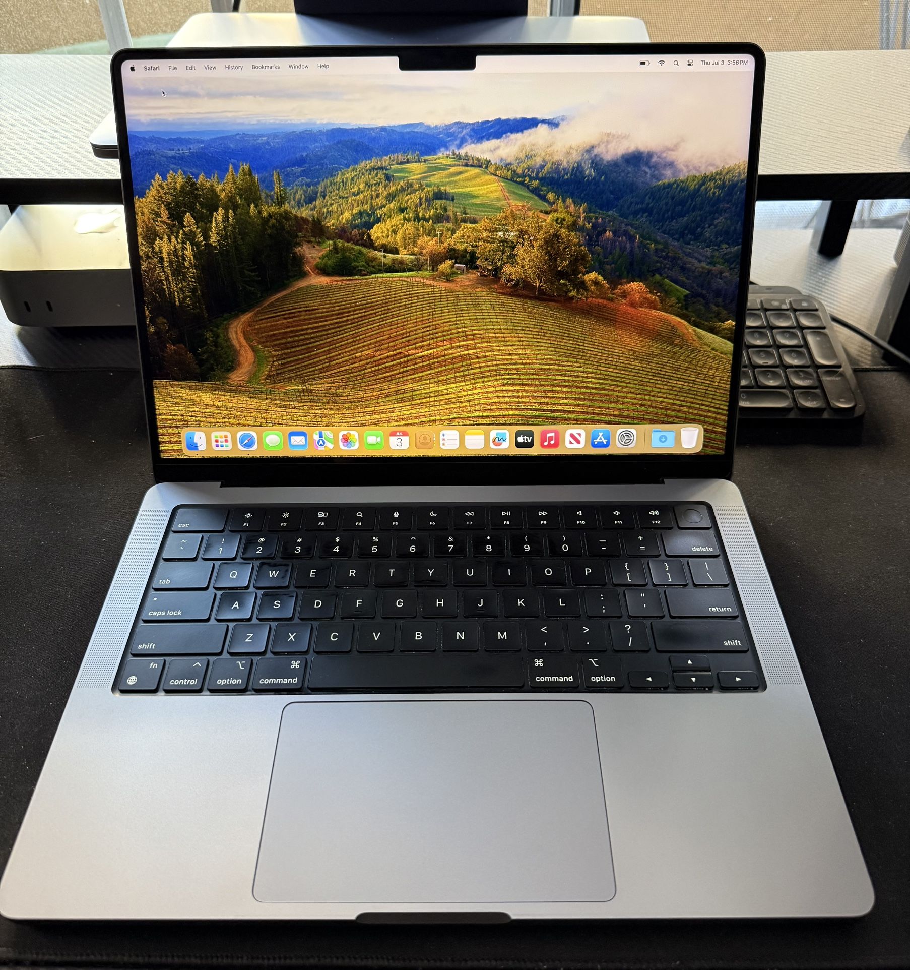 MacBook M2 Pro, 32GB 512ssd