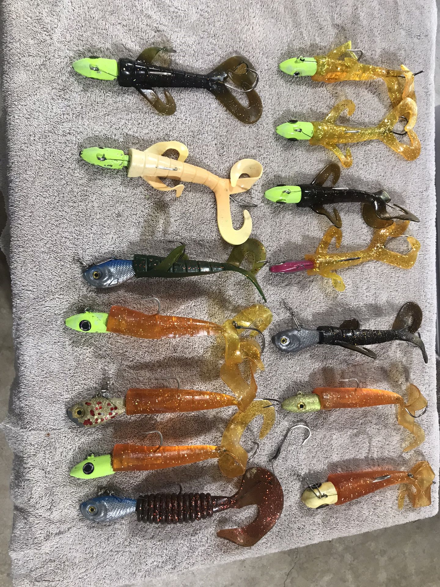 14 Individual Cod / Halibut Jigs (6oz) With Stinger Hooks