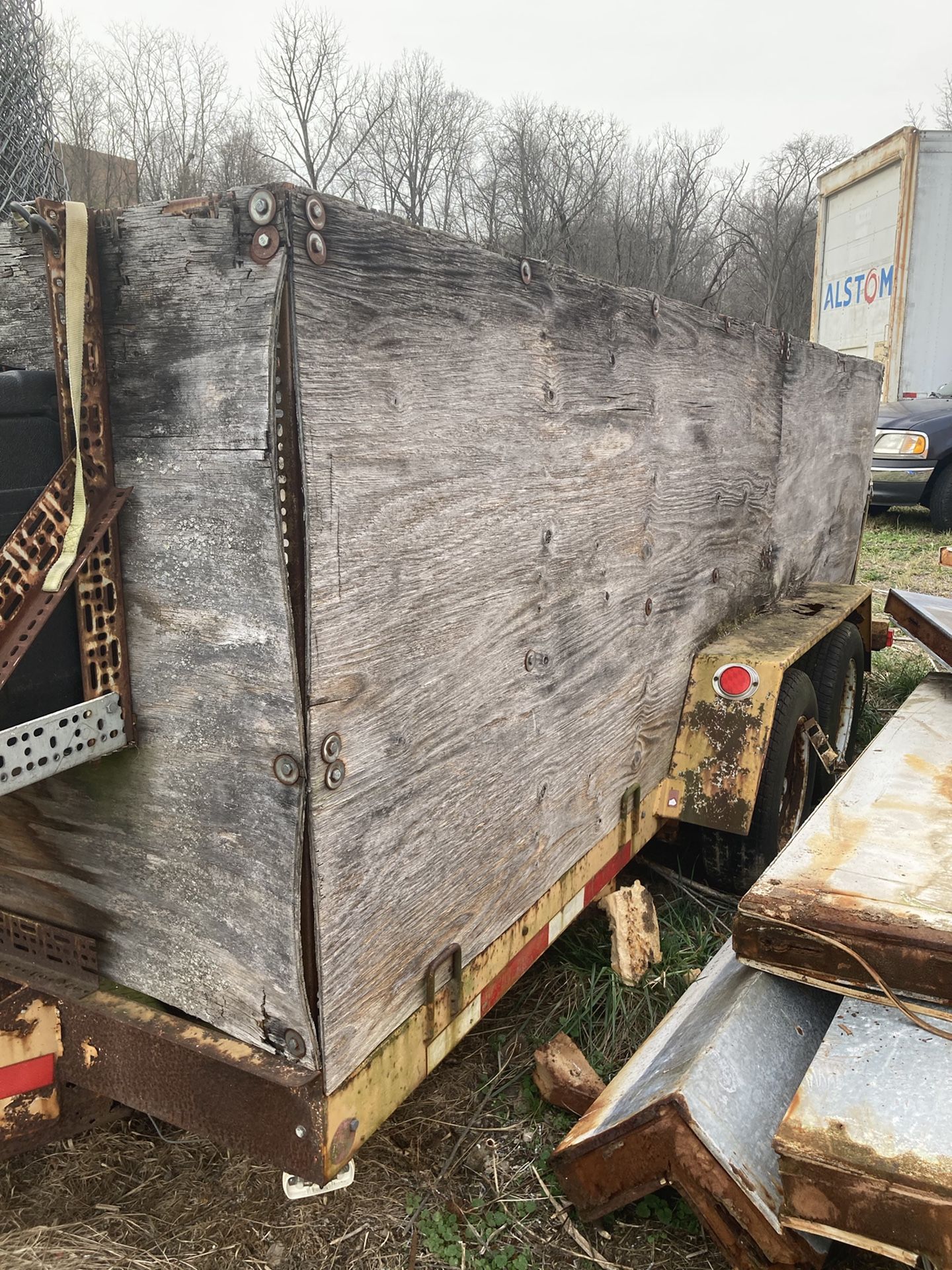 7x14 utility trailer with pintle hitch and storage box