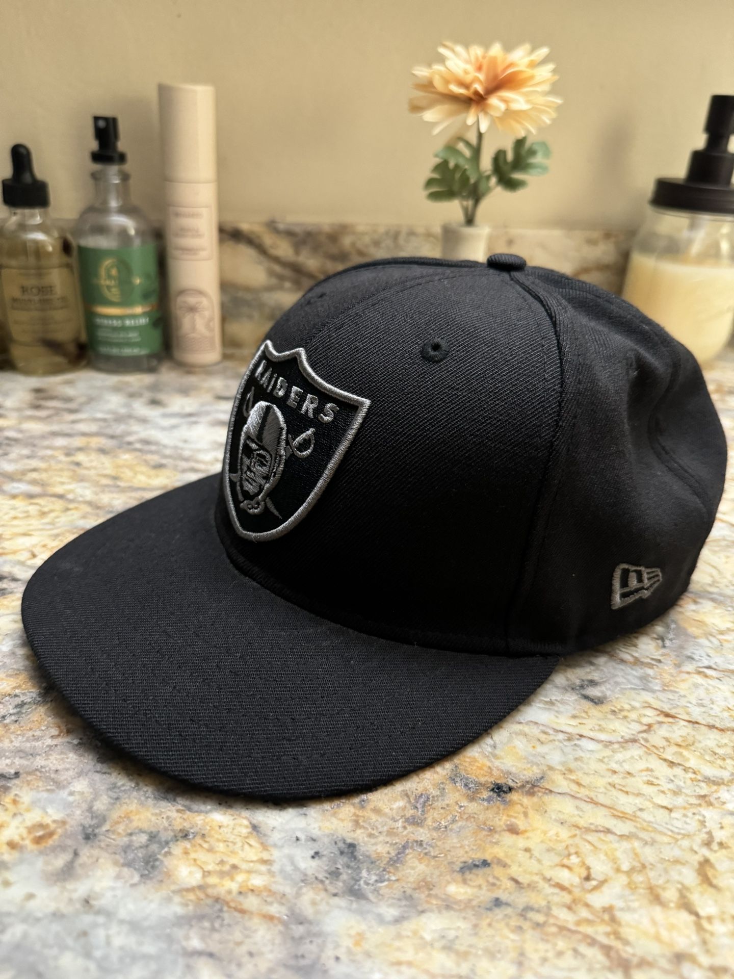 Men Raiders Hat