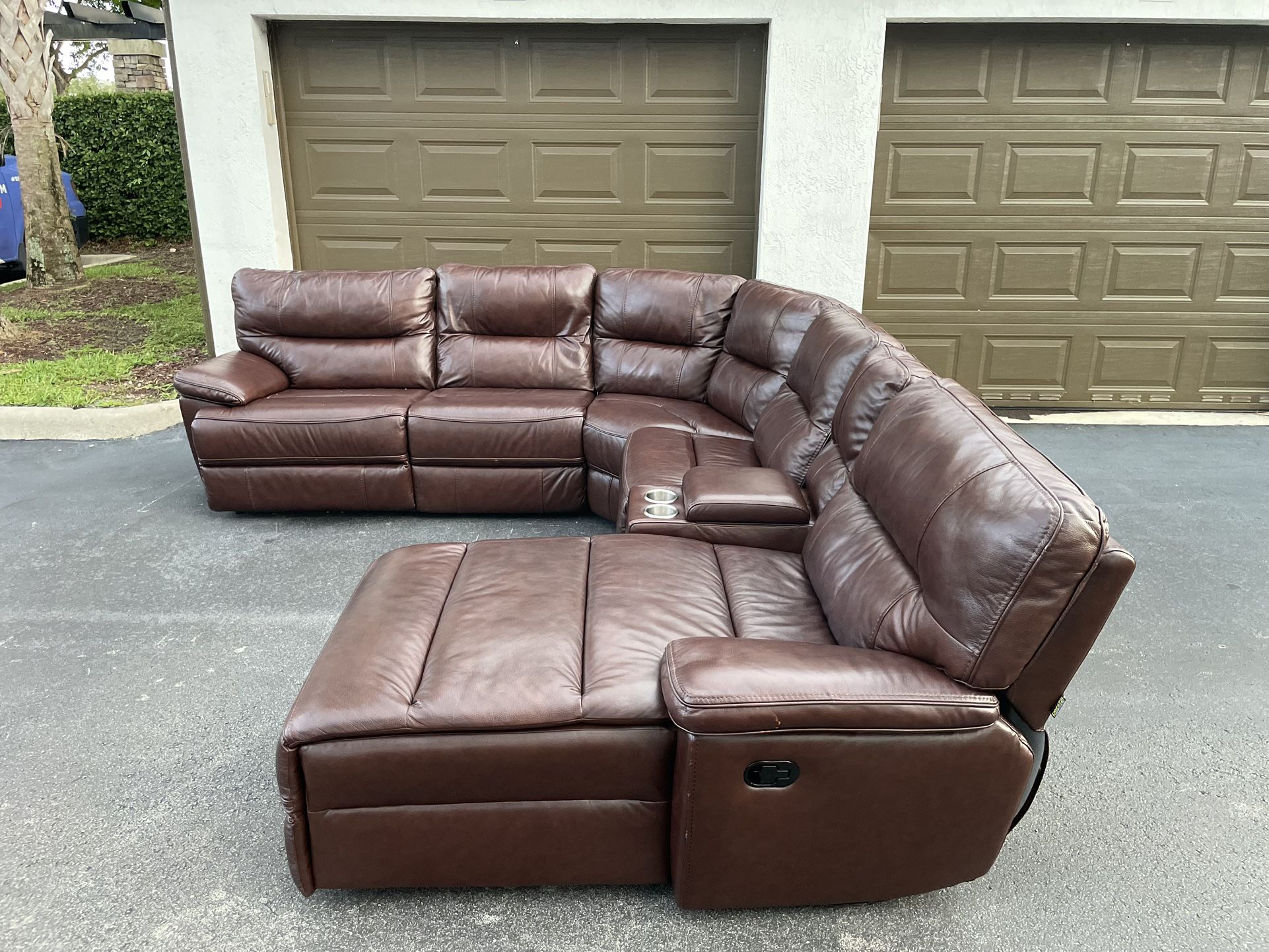 Sectional Couch/Sofa - Recliner - Leather - Brown - Delivery Available 🚛