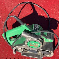HITACHI 3" X 21" Corded Belt Sander SB-75  161